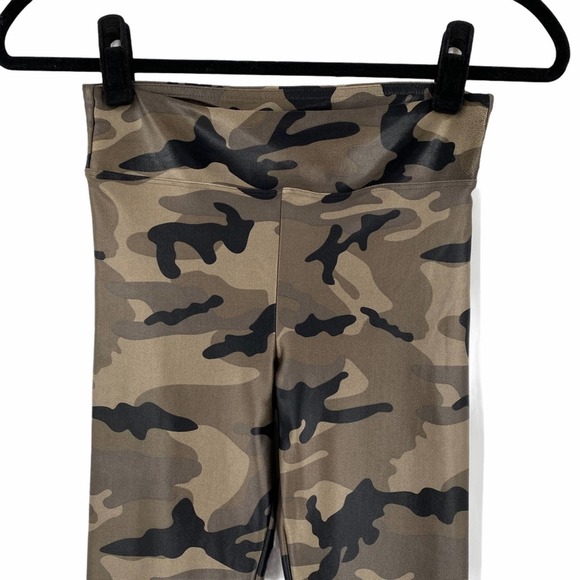 NEW Koral Lustrous High Rise Legging Camo Print - Picture 5 of 12